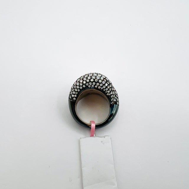 White Diamond Pave Ring in 18k White Gold and Black Rhodium, Size 7.5 For Sale In Los Angeles - Image 6 of 8