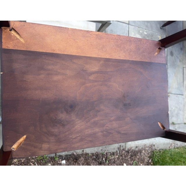 Mid-Century Modern Mid-Century Mersman Mahogany End Table With Fluted Corner Blocks For Sale - Image 3 of 9