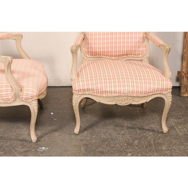 Mid 20th Century French Pair of Louis XV Style Fauteuils For Sale In Atlanta - Image 6 of 13