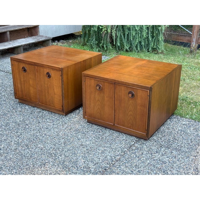 Mid-Century Modern Mid Century Modern Vintage Walnut Nightstands -End Tables, 2 Pieces For Sale - Image 3 of 12