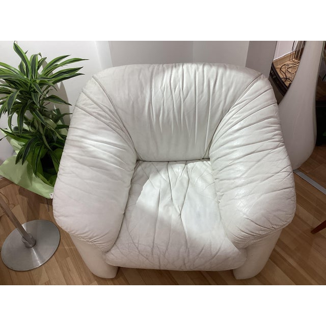 White Leather Armchairs, 1970s, Set of 2 For Sale - Image 15 of 18