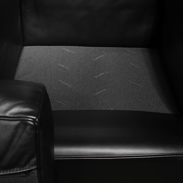 LC2 Armchairs by Le Corbusier, P. Jeanneret, C. Perriand for Cassina, Italy, 1928, Set of 2 For Sale - Image 11 of 18