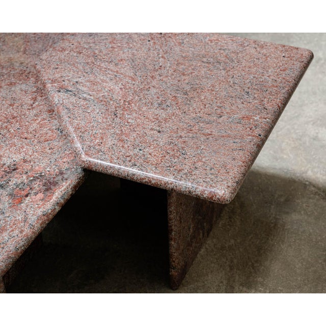 Mid-Century Modern Vintage Nesting Tables in Pink Granite, 1970, Set of 3 For Sale - Image 3 of 8