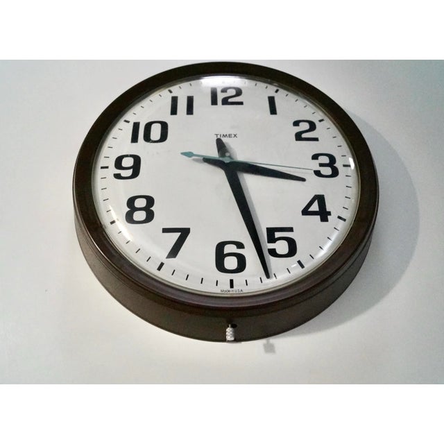 General Electric 1940’s Industrial Era Mid-Century Modern Time Wall Clock For Sale - Image 4 of 9