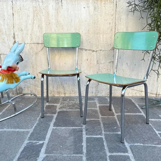 Vintage child seats with chromed and seat structure and back in Verdin ant. Sit height 31.5 cm (from asylum). Slight signs...