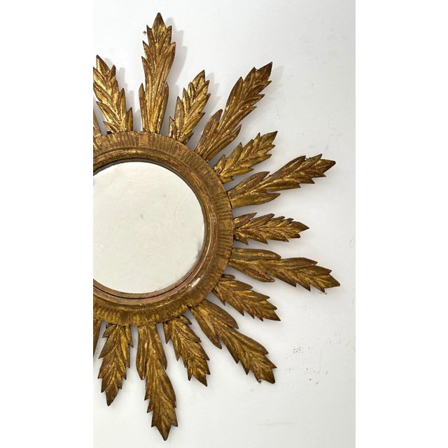 French Gilt Sunburst or Starburst Convex Mirror (Diameter 28 1/8) For Sale - Image 4 of 10