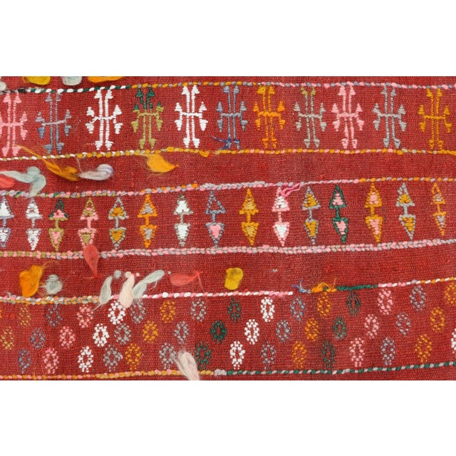 Vintage Turkish Kilim Rug- 4′ × 8′8″ For Sale - Image 10 of 13