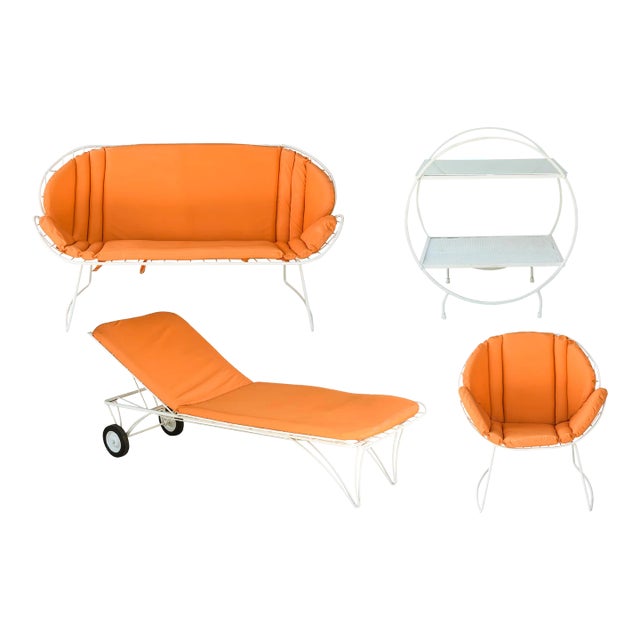 Vintage 1960's White Painted Iron Garden and Patio Furniture Style of Salterini Set of 4 For Sale