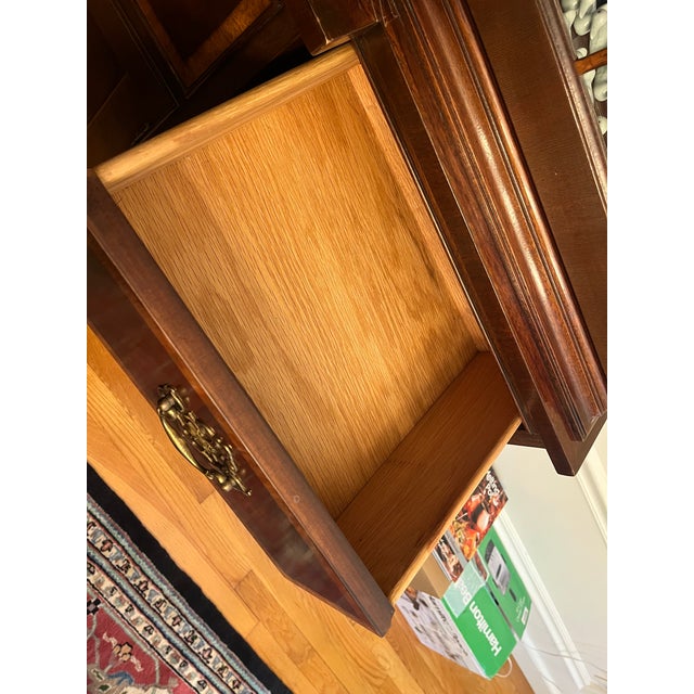 1980s Mahogany Chippendale China Deck and Buffet For Sale - Image 5 of 16