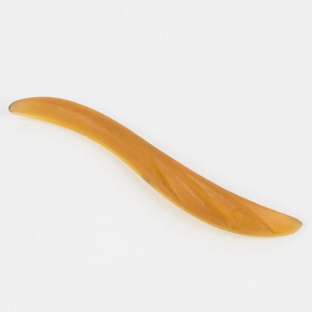 Migeon and Migeon Paris Extra-Long Orange Resin Brooch For Sale - Image 4 of 8