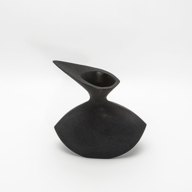 Modern Sculptural Vase in Black Shagreen by R&y Augousti For Sale In Los Angeles - Image 6 of 7