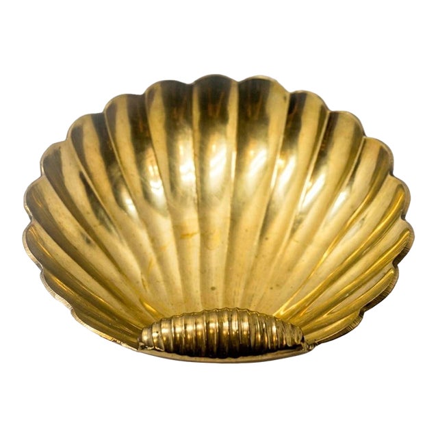Vintage Mid-Century Scalloped Solid Brass Shell Footed Decorative Bowl For Sale