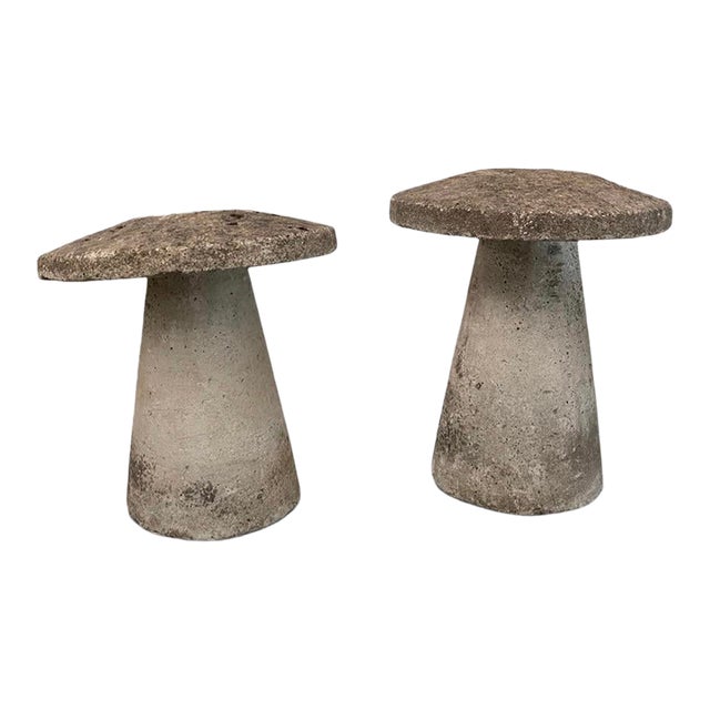 Mid-20th Century English Style Cast Stone Mushroom Staddle Stones - Pair With Varied Heights For Sale