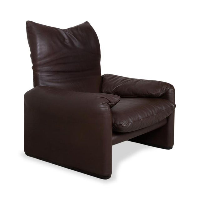 Cassina Maralunga Chair in Leather from Cassina For Sale - Image 4 of 15