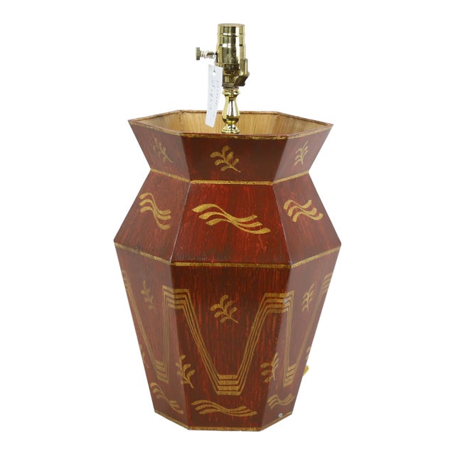 Vintage Red Traced Gold Hand-Painted Pattern Table Lamp For Sale