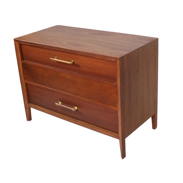 Fabulous and fully restored Mid-Century Modern dresser by Widdicomb. Features beautifully grained mahogany, with a beveled...