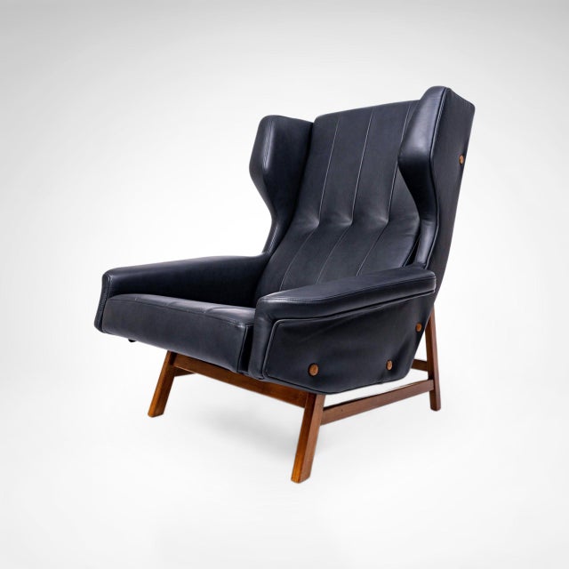 Wood 877 Wingback Lounge Chair by Gianfranco Frattini for Cassina, 1950s For Sale - Image 7 of 12