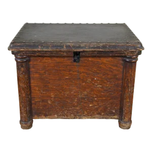 Early 20th Century Antique Victorian Quarter Sawn Oak Nailhead Keepsake Shoe Shine Box Foot Stool