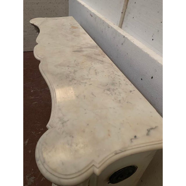 Louis XV Style Fireplace in White Carrara Marble, 19th Century For Sale - Image 16 of 18