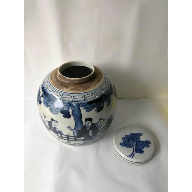 Chinese Blue and White Porcelain Ginger Jar For Sale - Image 10 of 11