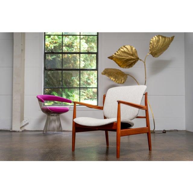 Finn Juhl Model 136 Teak Armchair for France & Daverkosen, Denmark, 1950s Designed and produced in the 1950s, this...