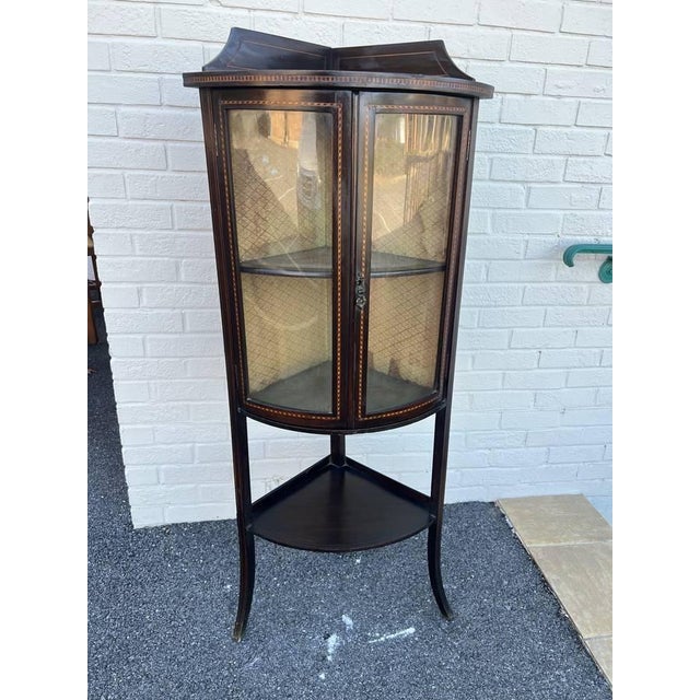 Antique Early 20th Century Edwardian Style Mahogany Inlaid Bow Front Corner Display Cabinet For Sale - Image 15 of 18