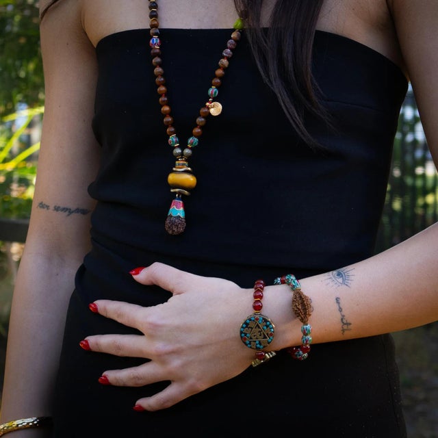 Sacred OM Carnelian & Tibetan Mantra Beaded Bracelet For Sale - Image 4 of 8