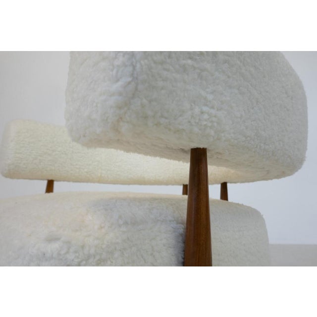 Contemporary Set of Italian Armchairs in Wood and White Boucle Fabric For Sale - Image 3 of 6