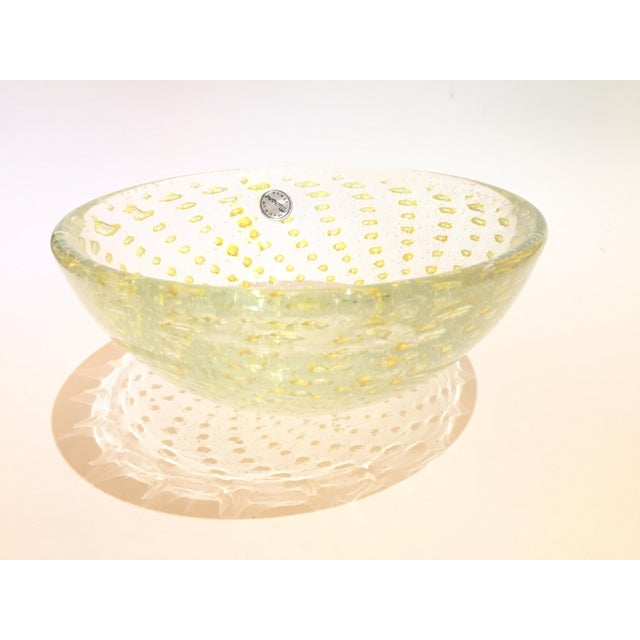 Mid-Century Modern Gold Infused Bubbles Italian Murano Glass Bowl For Sale - Image 3 of 12