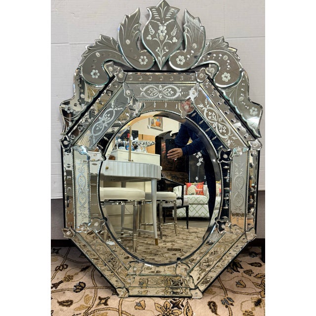 Late 20th Century Large Etched Venetian Octagonal Mirror For Sale - Image 5 of 5
