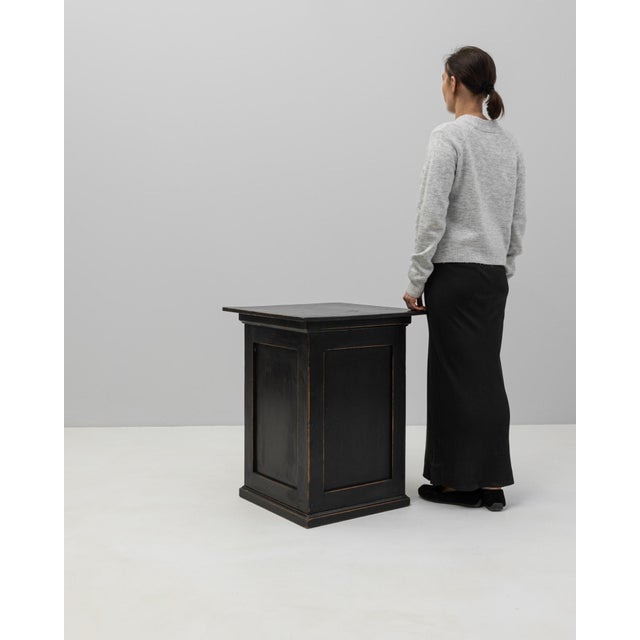 1900s French Black Patinated Wood Pedestal For Sale - Image 4 of 18