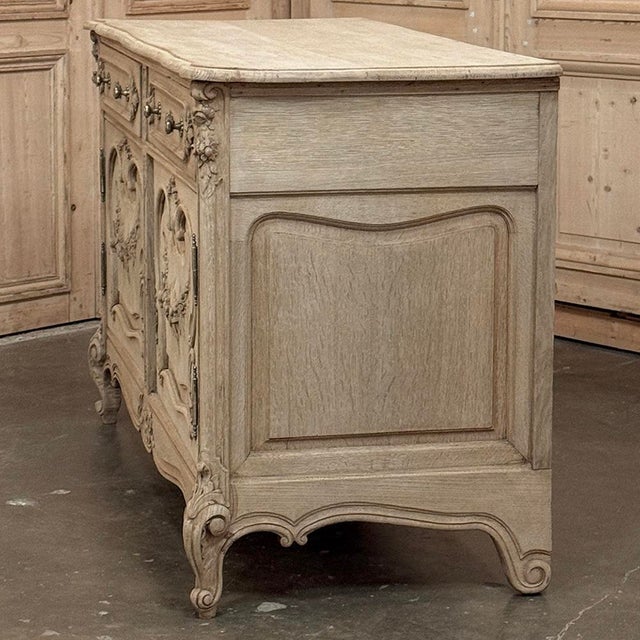 19th Century French Louis XV Low Buffet ~ Credenza in Stripped Oak For Sale - Image 12 of 18