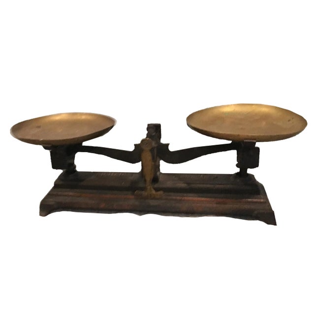 Industrial 19th Century Iron and Brass Grocery Food Scale For Sale - Image 3 of 3