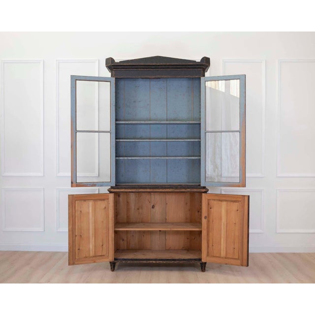 Gustavian (Swedish) Swedish 19th Century Painted Bookcase For Sale - Image 3 of 9