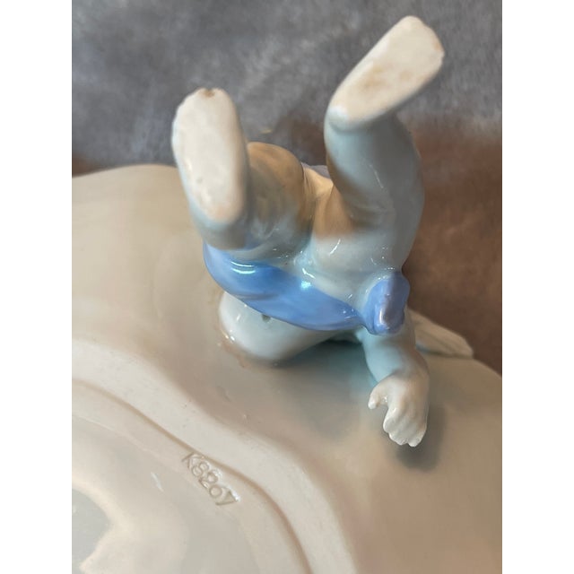 1900 - 1909 Dresden Antique Centerpiece Bowl With 3 Cherubs & Putti Flowers Signed Carl Thieme For Sale - Image 10 of 14