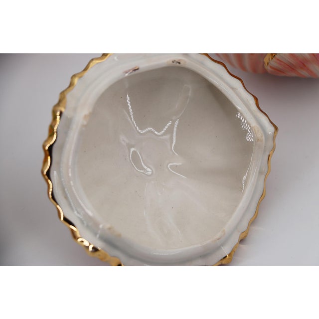 Mid-Century Modern Portuguese Majolica Set of Six Seashell Bowls and a Seashell Box , Studio Pottery For Sale - Image 9 of 17