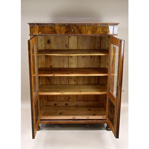 Early 19th Century 19th Century Biedermeier Walnut Cabinet, Austria, 1835 For Sale - Image 5 of 18