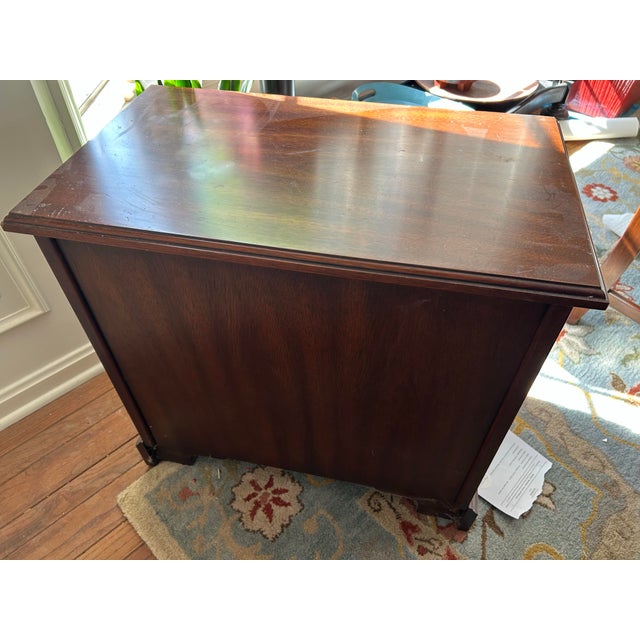 Compact, Vintage Chest of Drawers by Henkel Harris, Virginia Galleries in 18th Century Chippendale Style. 1970’s. For Sale In Cleveland - Image 6 of 8