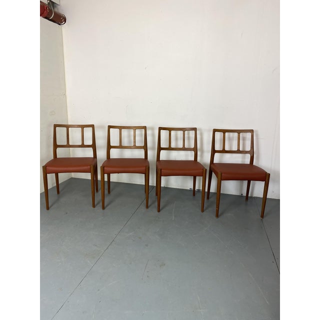 Mid-Century Danish Teak and Leather Dining Chairs by Johannes Andersen for Uldum Møbelfabrik, 1950s, Set of 4 For Sale - Image 15 of 18