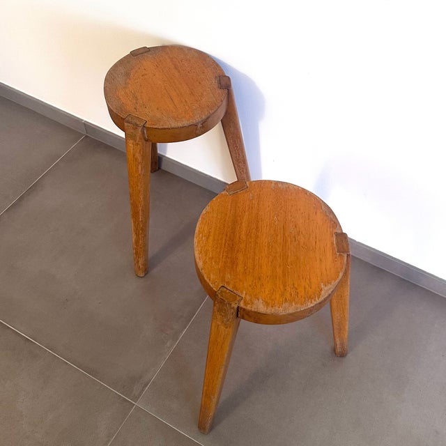 Contemporary Tripod Stools in Beech, 1940s, Set of 2 For Sale - Image 3 of 13