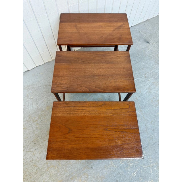 1960s Mid-Century Danish Modern John Stuart Teak Nesting Tables - Set 3 For Sale - Image 5 of 10