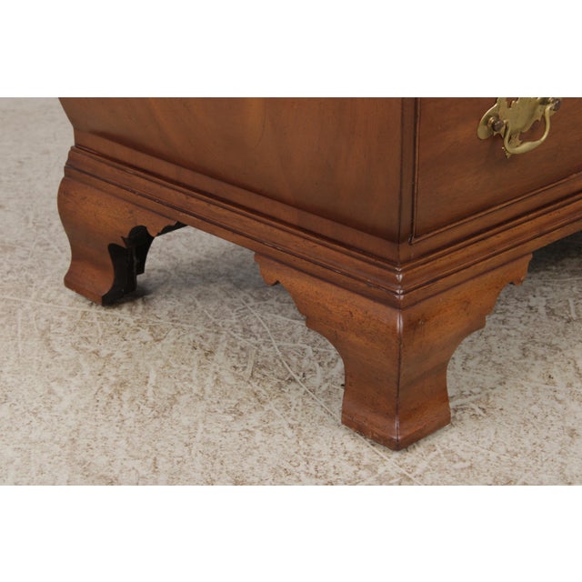 Kittinger Cw-190 Colonial Williamsburg Bombe Chest For Sale - Image 11 of 18