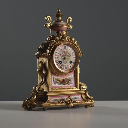 Triptych Clock in Gilded Bronze and Porcelain For Sale - Image 3 of 16
