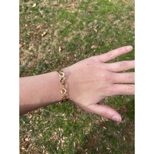 Early 21st Century Roberto Coin Circular Toggle Link Bracelet, 18k Yellow Gold, 7.25 Inches For Sale - Image 5 of 5