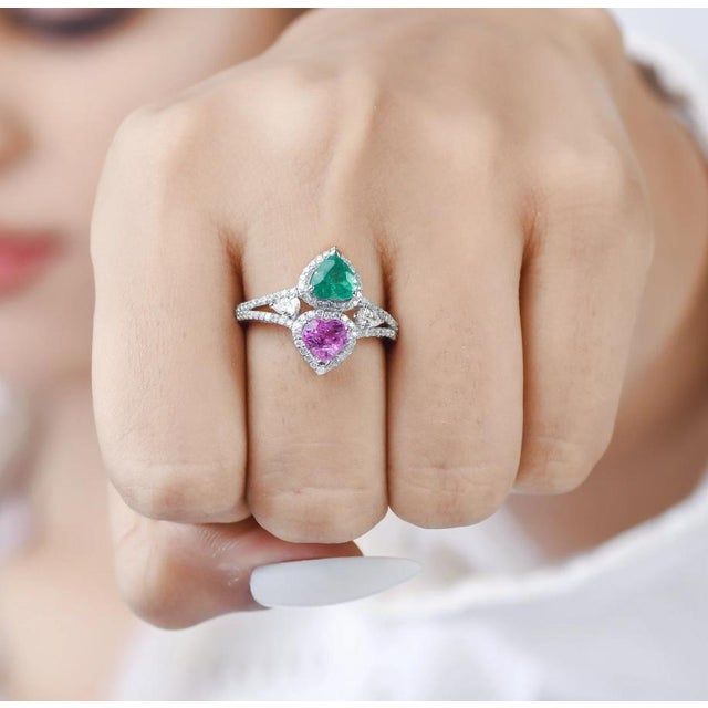 Natural 0.79 cts Zambian emerald and 0.99 cts sapphire ring 18k gold For Sale - Image 17 of 18