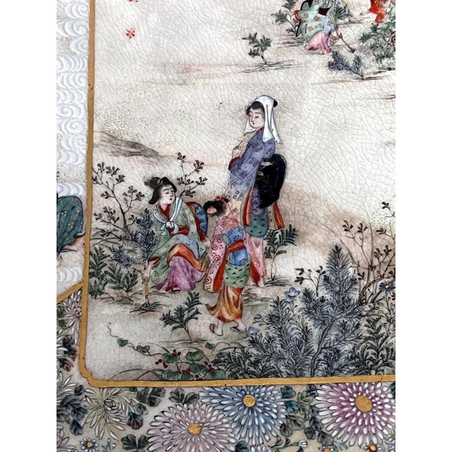 Japanese Satsuma Ceramic Dish with Fine Decoration by Kinkozan For Sale - Image 15 of 16