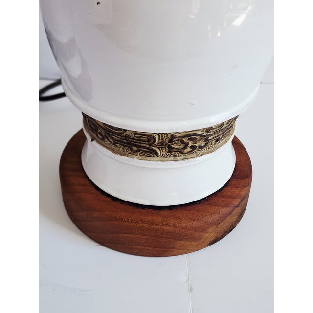 Mid Century Ugo Zaccagnini Pottery Table Lamps-a Pair For Sale - Image 14 of 17