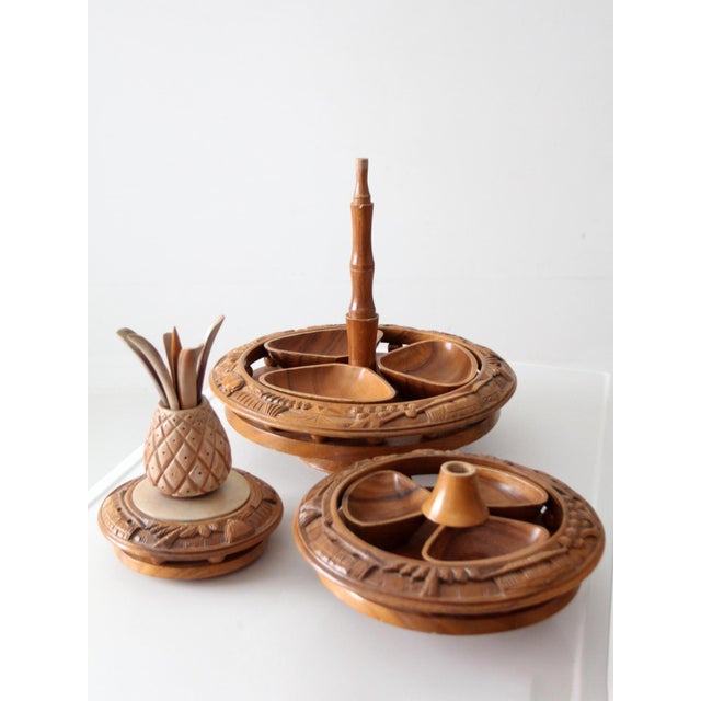 Vintage Mid-Century Carved Wood Tiered Lazy Susan With Pineapple Finial For Sale - Image 10 of 17