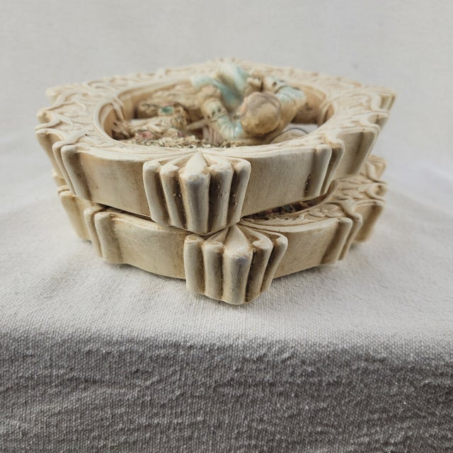 Vintage 1962 Jayess United Chicago Chalkware Wall Plaques Rococo Couple Set of 2 For Sale - Image 9 of 15