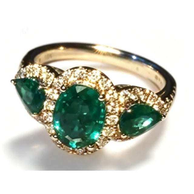 Art Deco Late 20th Century 18K White Gold Emerald Diamond 3 Stone Anniversary Band Ring Estate, Size 6.75 For Sale - Image 3 of 3